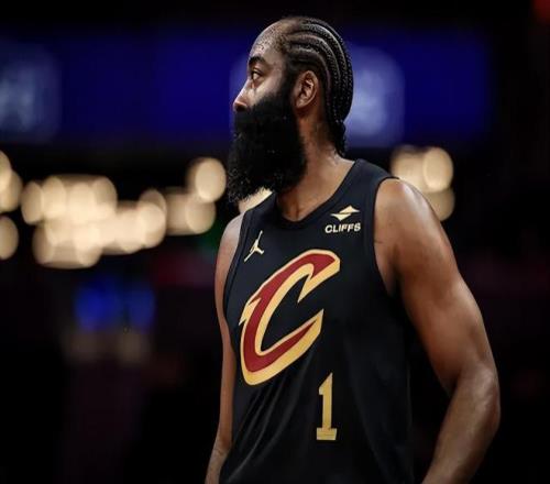 莱因克尔坚,信西蒙斯无,意外碰撞导,球盟会官方网站入口,球盟会体育官网,球盟会体育登录入口,球盟会官方登录平台