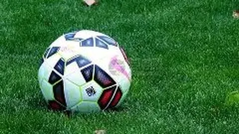 小沈阳18岁女儿韩圈出道，首张专辑问世，昔日演唱会嘉宾风波再起